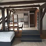 Apartmanhotel Pod Klasterem 3*