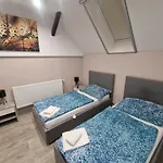 Pod Klasterem Apartmanhotel Kladruby