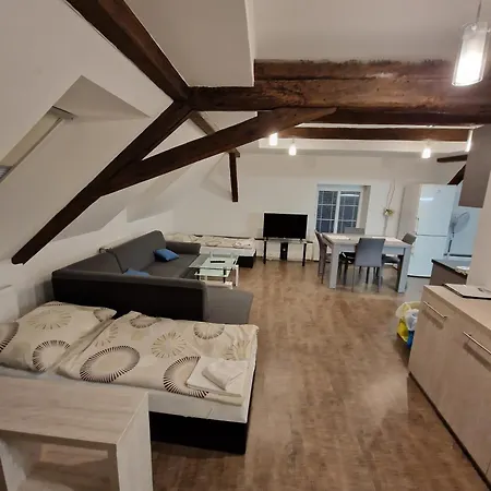 Aparthotel Pod Klášterem 3*