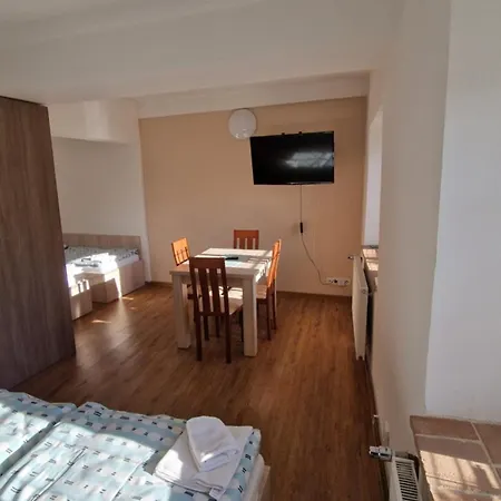 Pod Klášterem Aparthotel 3*